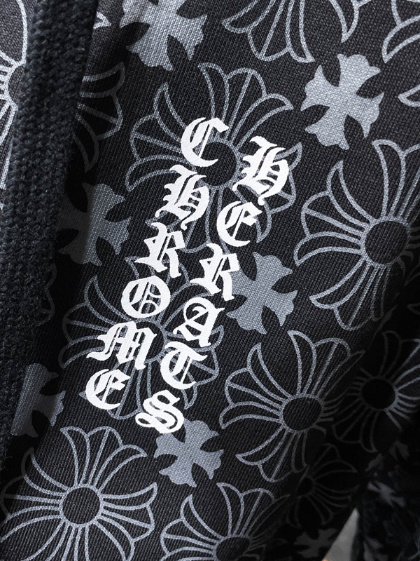 ブランドパーカー側面デザイン